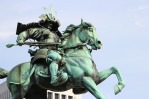 samurai-statue